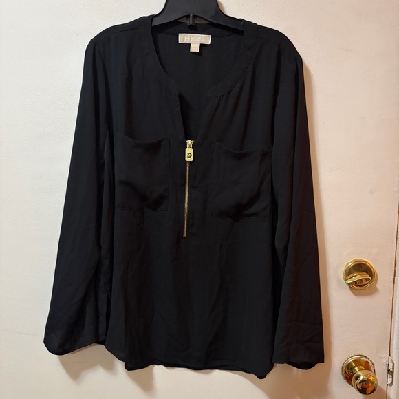 Michael Kors Black V-Neck Pullover Blouse with Gold Accents – Size XL - Picture 2 of 10
